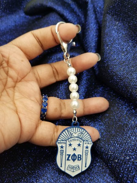 White Shield with 5 pearls keychain / purse charm